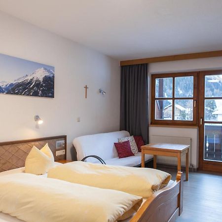 Sonnenhof - Apartments & Zimmer Kaunertal Exterior photo