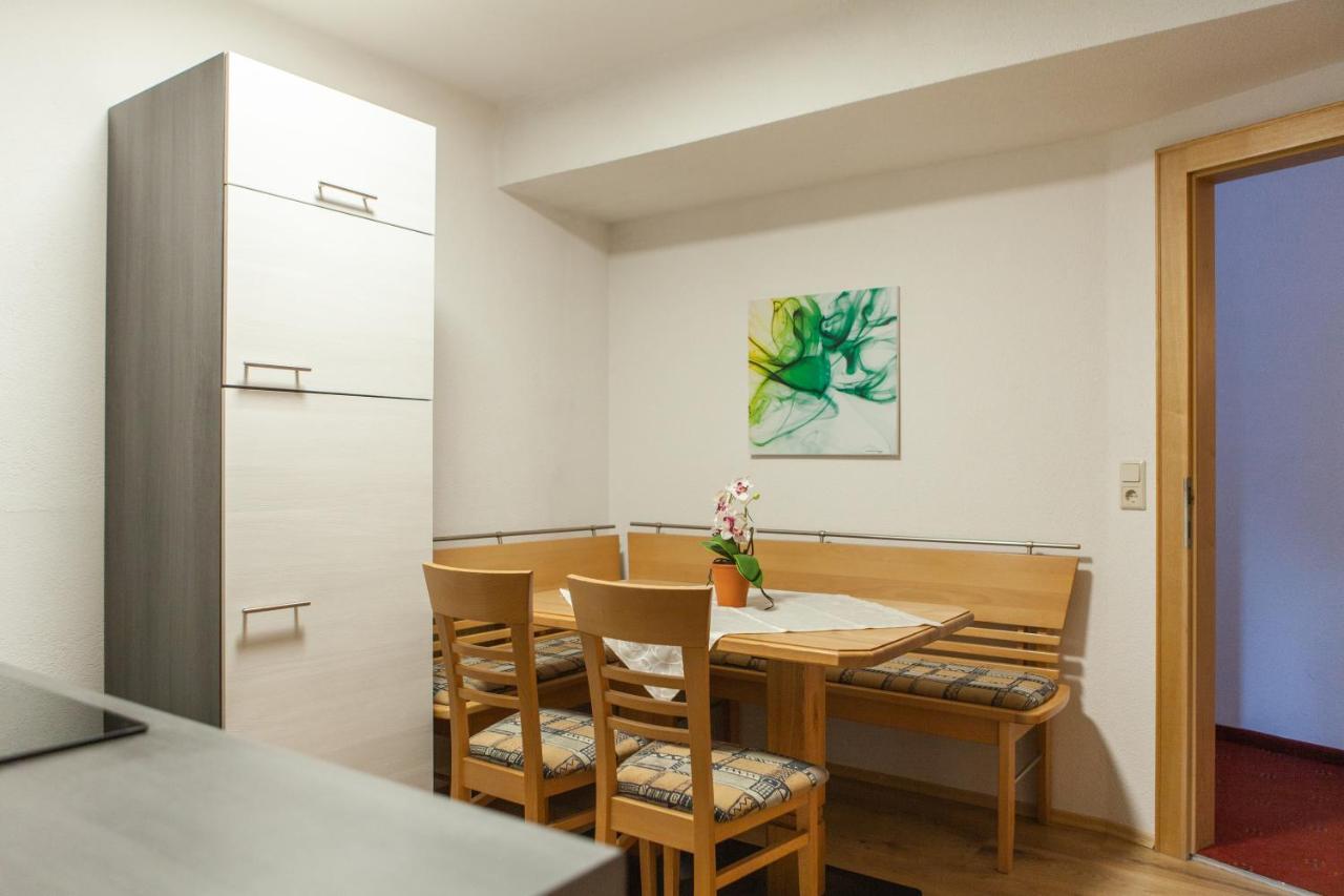 Sonnenhof - Apartments & Zimmer Kaunertal Exterior photo
